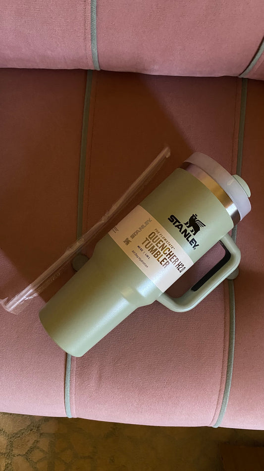 The Quencher H2.0 Flowstate™ Tumbler | color sage green