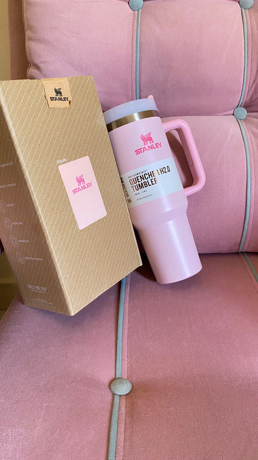 The Quencher H2.0 Flowstate™ Tumbler | color cherry blossom