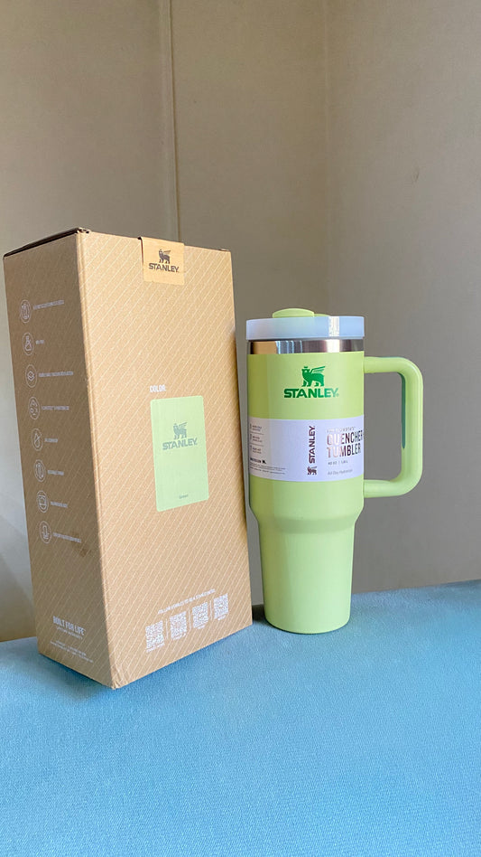 The Quencher H2.0 Flowstate™ Tumbler | color Green