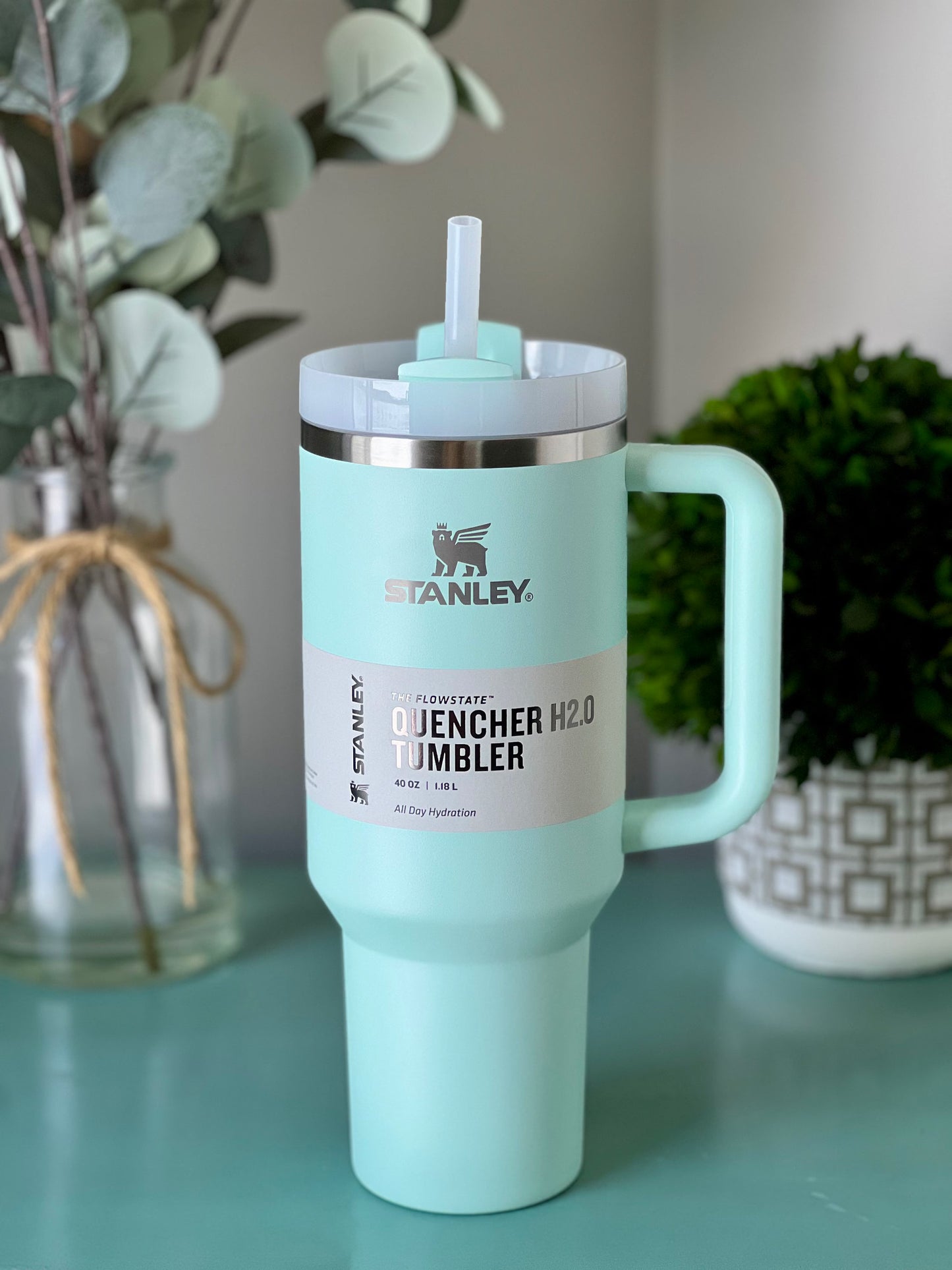 The Quencher H2.0 Flowstate™ Tumbler | color Mint green