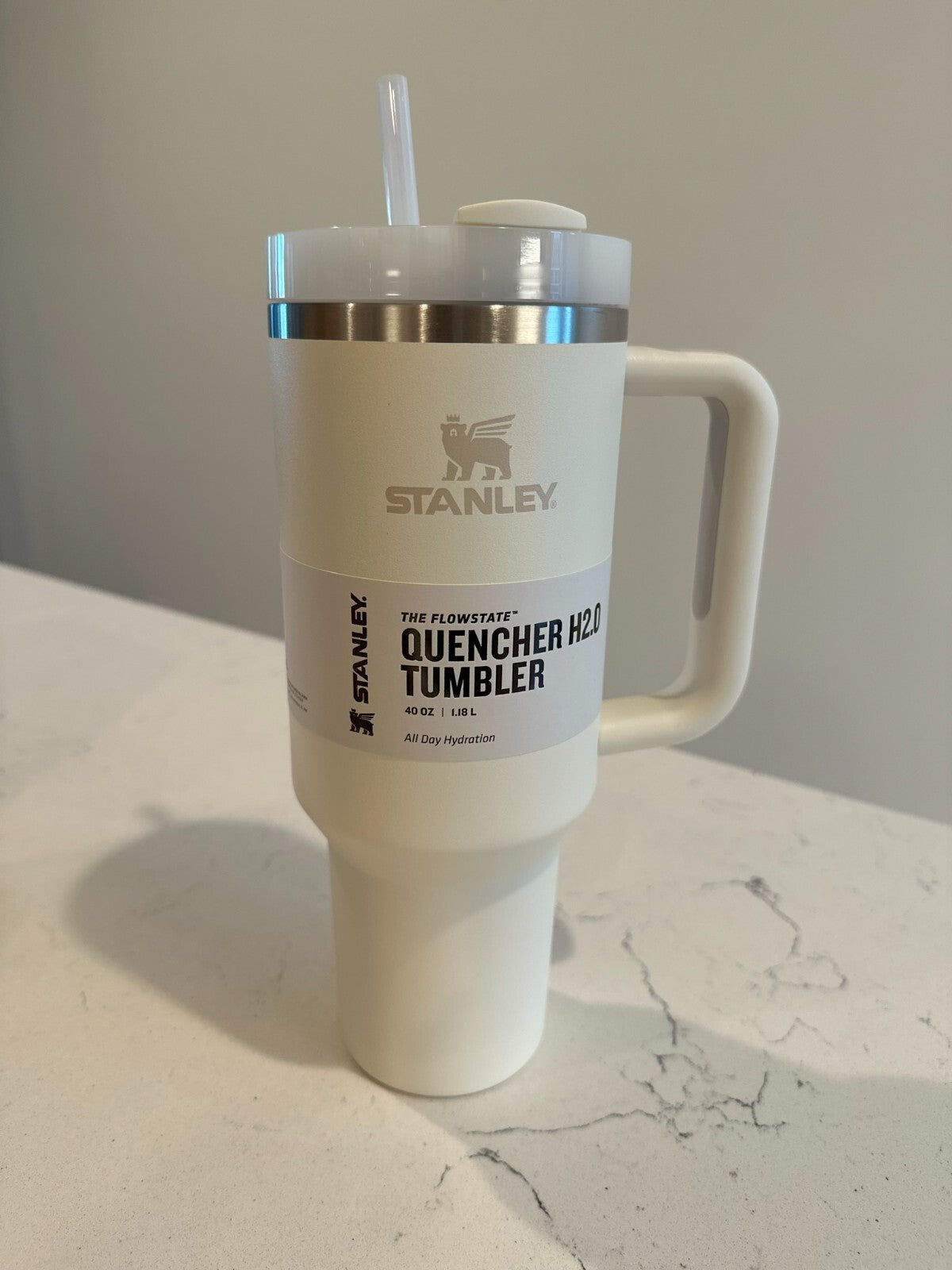 The Quencher H2.0 FlowState™ Tumbler  | color white