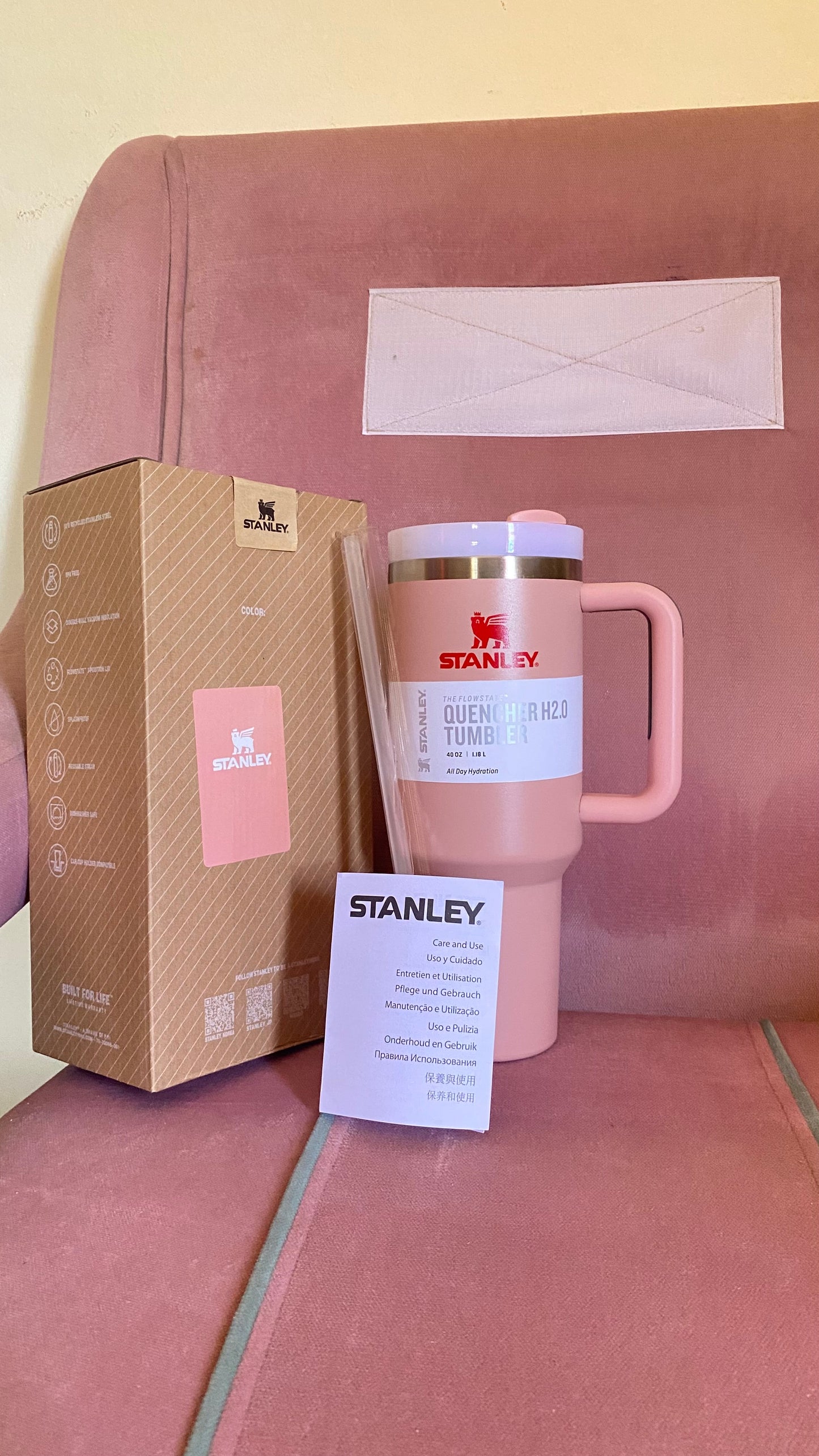 The Quencher H2.0 Flowstate™ Tumbler | color True Pink