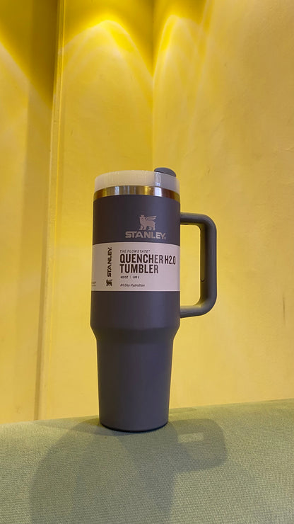 The Quencher H2.0 Flowstate™ Tumbler | color grey