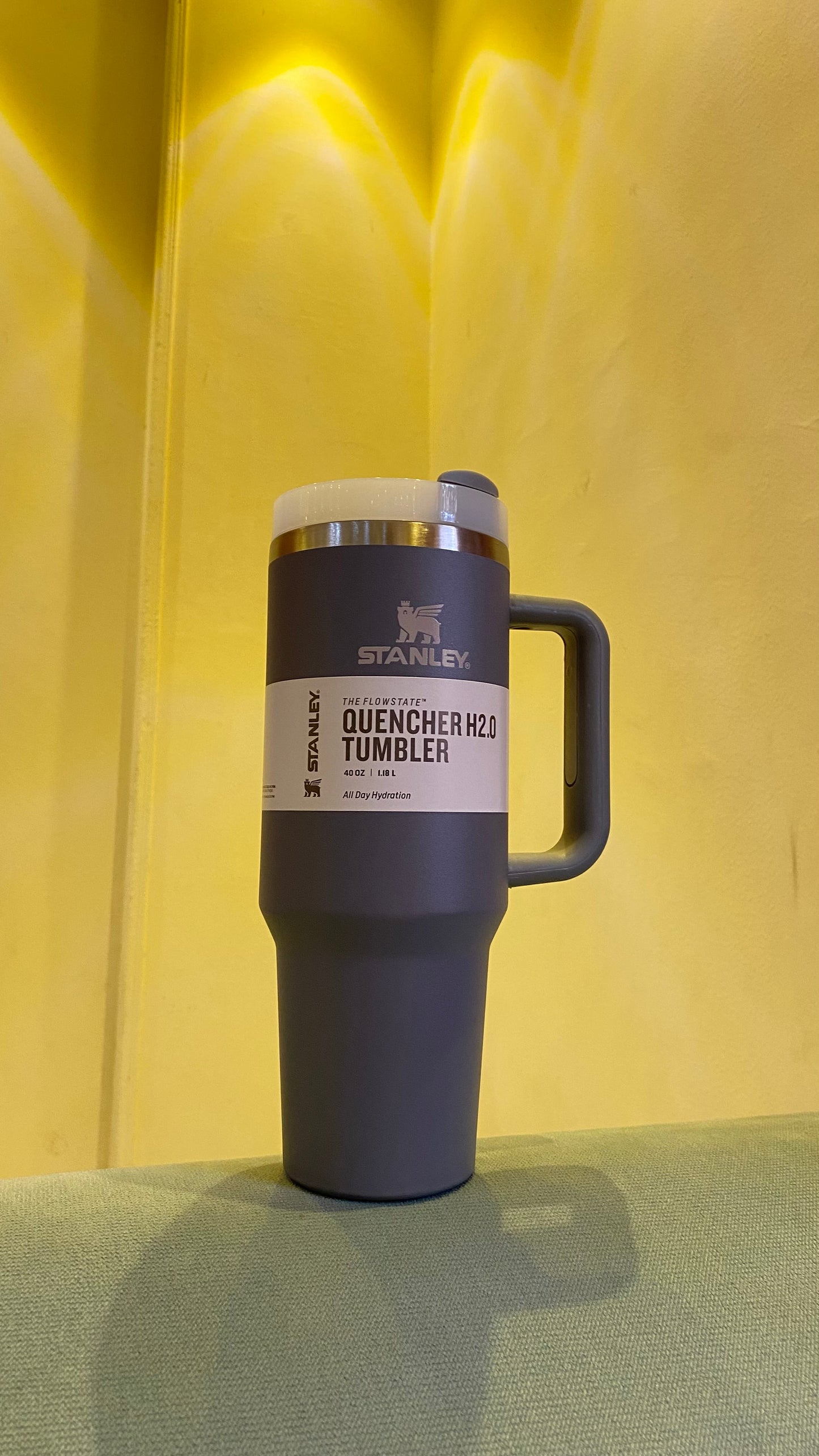 The Quencher H2.0 Flowstate™ Tumbler | color grey