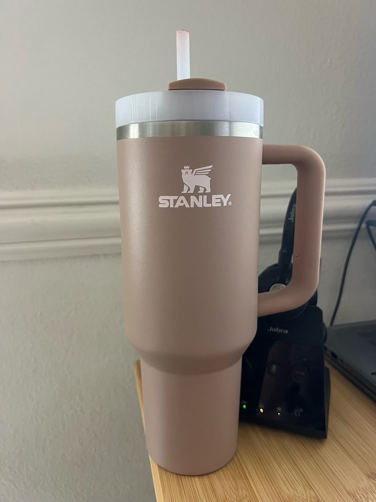 The Quencher H2.0 Flowstate™ Tumbler | color warm caramel
