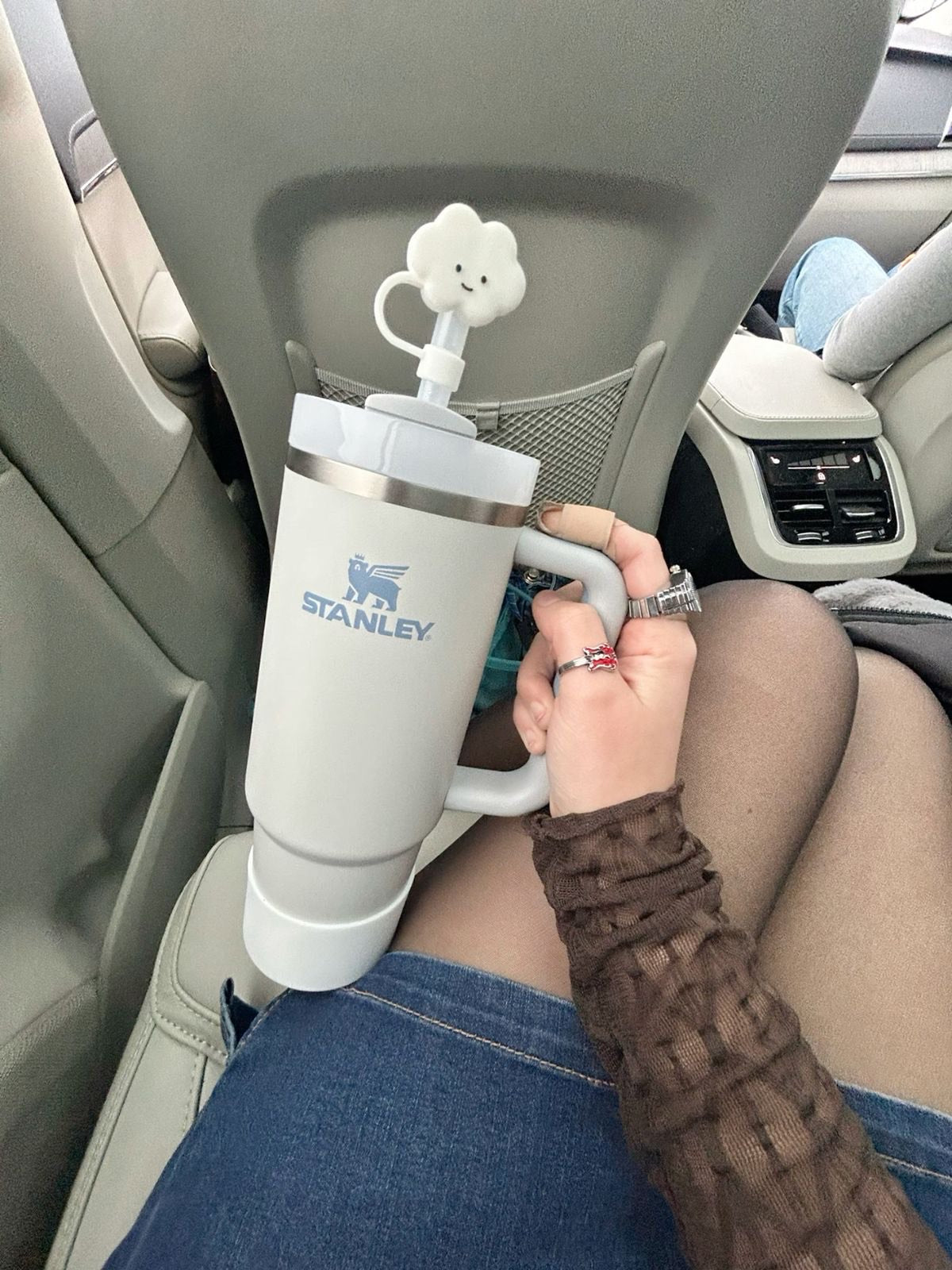 The Quencher H2.0 Flowstate™ Tumbler | Fog color