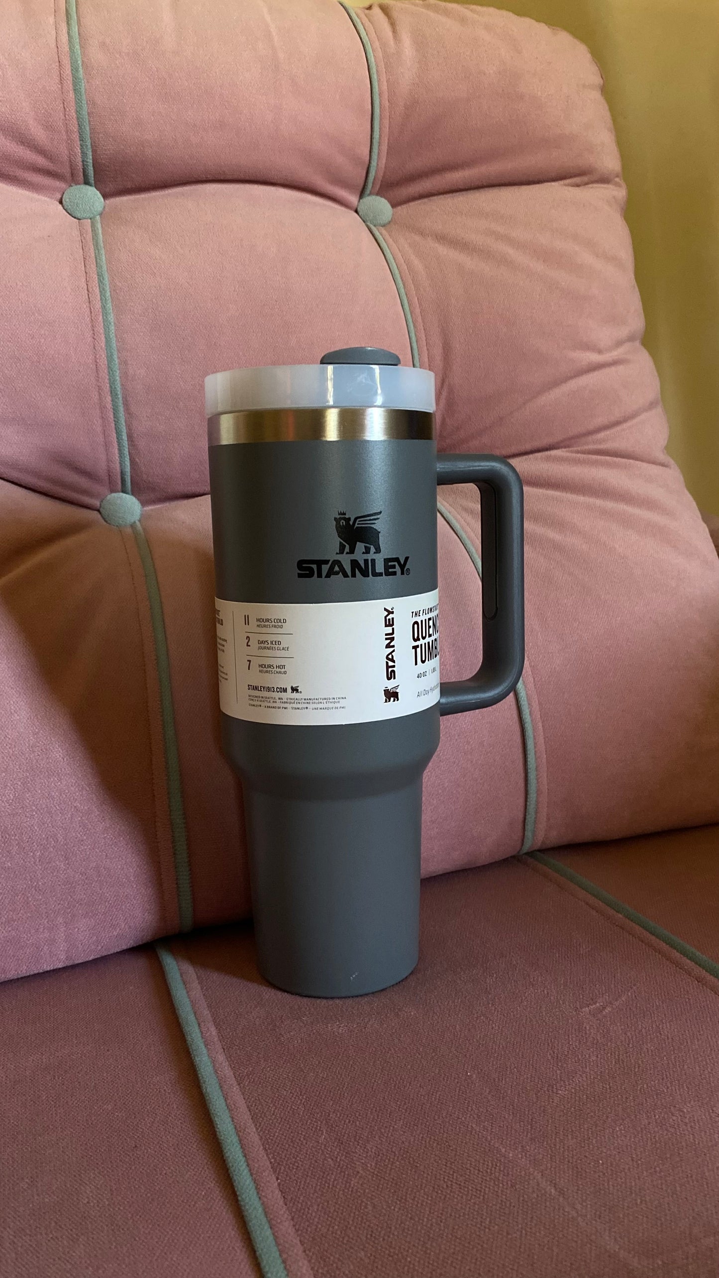 The Quencher H2.0 Flowstate™ Tumbler | color charcoal grey