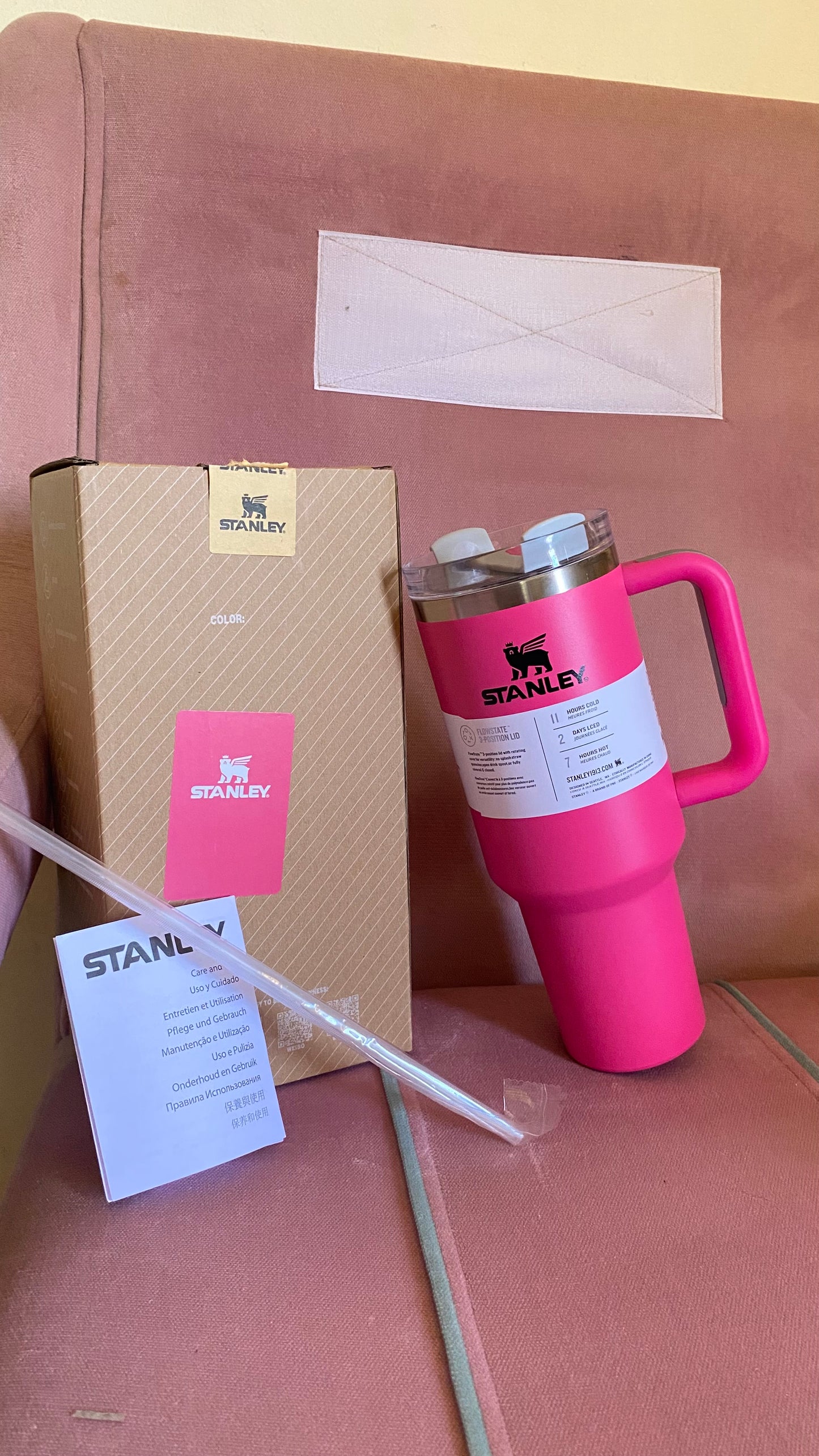 The Quencher H2.0 Flowstate™ Tumbler | color Violet pink