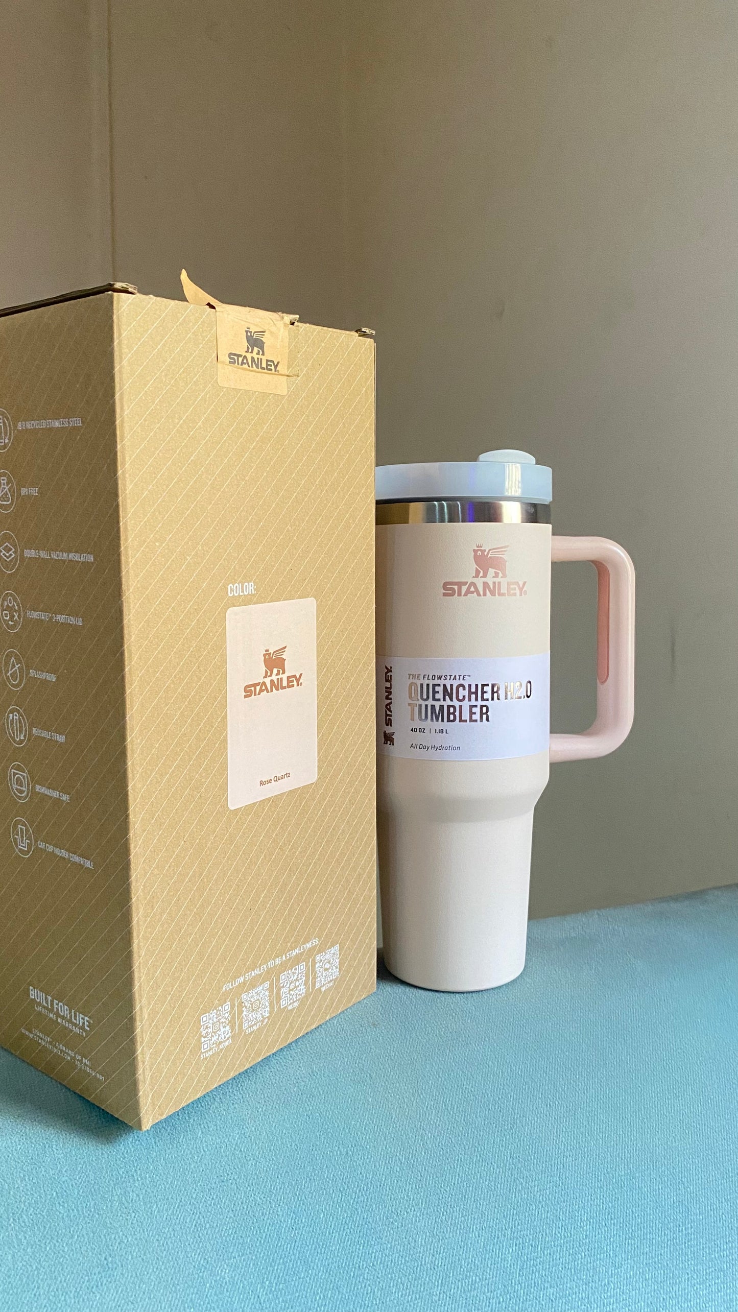 The Quencher H2.0 Flowstate™ Tumbler | color rose Pink