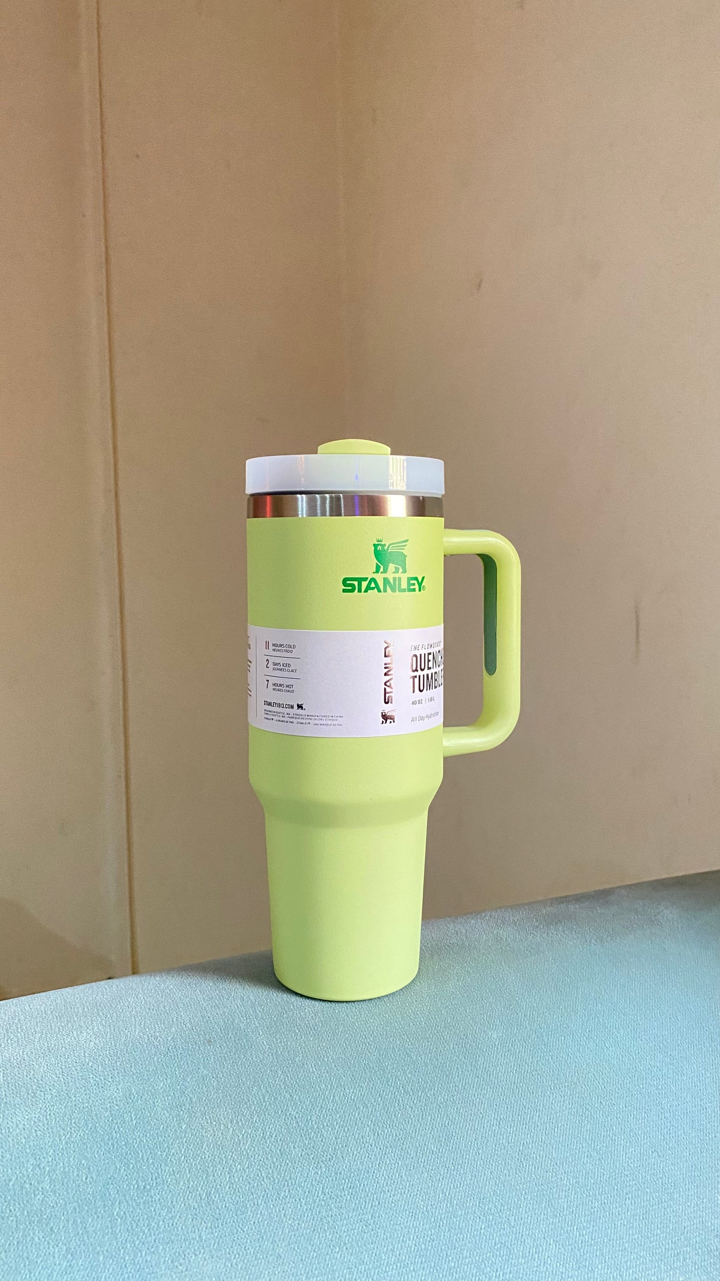 The Quencher H2.0 Flowstate™ Tumbler | color Green