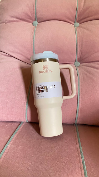 The Quencher H2.0 Flowstate™ Tumbler | color rose Pink